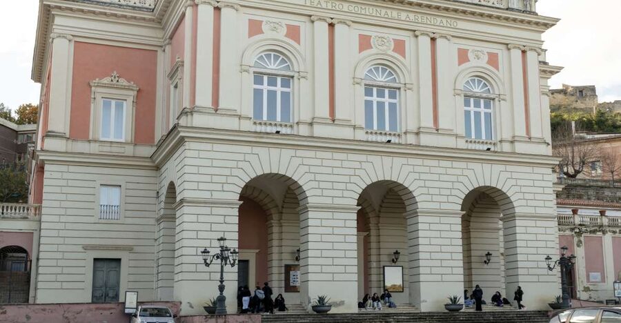 Cosenza: Audio Guide of the Historic Center - Cosenza Cathedral and Isabella of Aragon