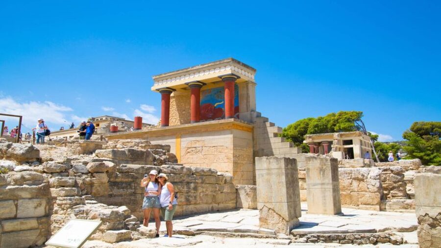 Crete: Knossos E-Ticket with Audio Guide & Optional Museum - Why the audio works best at Knossos