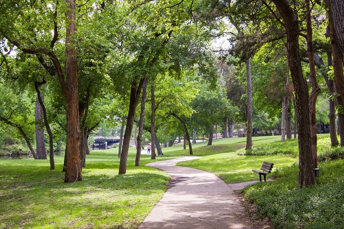 Dallas JFK Assassination Self-Guided Audio Driving Tour - What this Dallas JFK tour actually is