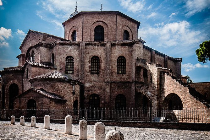 Dante's Ravenna: A Self-Guided Audio Tour - Starting beside Galla Placidia