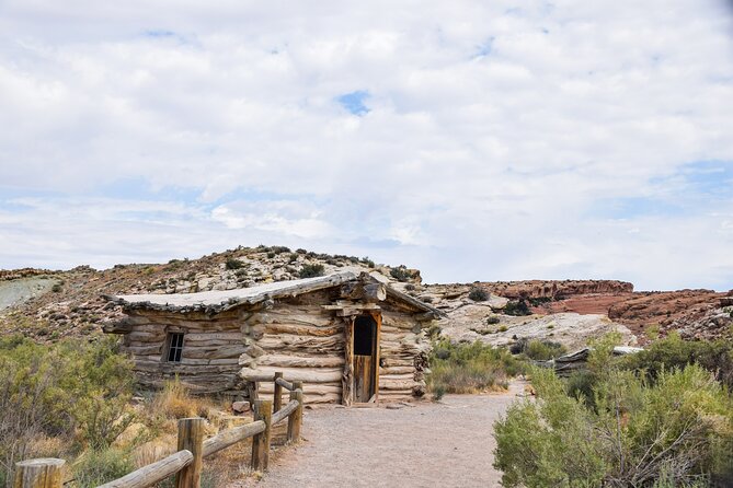 Delicate Arch Trail Self-Guided Audio Walking Tour - Wolfe Ranch, where the trail gains a human story