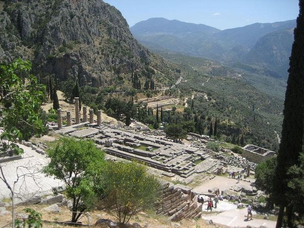 Delphi full day V.R audio guided tour with entry ticket - The essential facts before you book