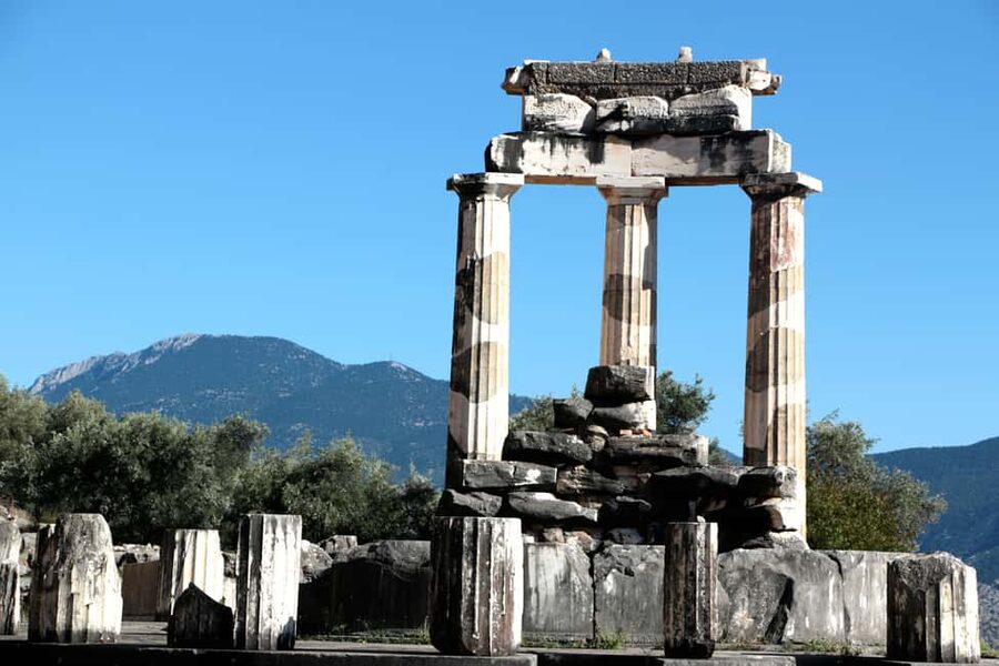 Delphi Self-Guided Tour with 3D Models & Audio (No Ticket) - Apollo’s temple and the sacred route