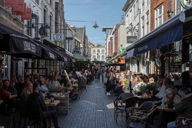 Den Bosch: City Walk Audio Guide in 7 Languages on your Phone - Why the Flexible Schedule Matters
