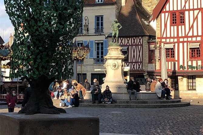 Dijon with an Archaeologist: A Self-Guided Audio Tour - Hotel de Vogue and Rue Verrerie