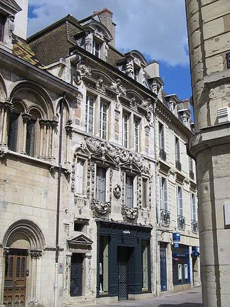 Dijon with an Archaeologist: A Self-Guided Audio Tour - From ducal power to the market hall