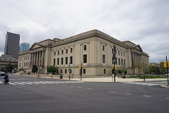 Discover Fantastic Philadelphia: Self-Guided Audio Tour - Seeing the Liberty Bell up close