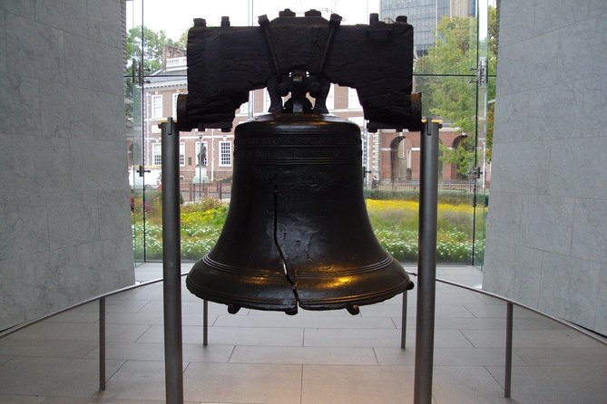 Discover Fantastic Philadelphia: Self-Guided Audio Tour - Betsy Ross House and the limits of famous stories