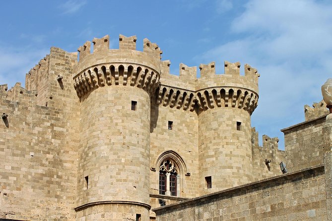 Discover Fantastic Valletta: Self-Guided Audio Tour - Strait Street and the pleasure of taking your time
