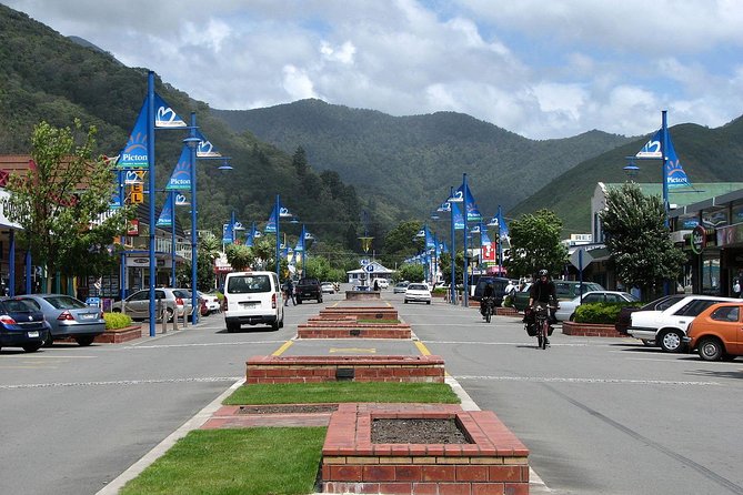 Discover Picton: Self-Guided Audio Tour - Why Picton works well for an audio walk