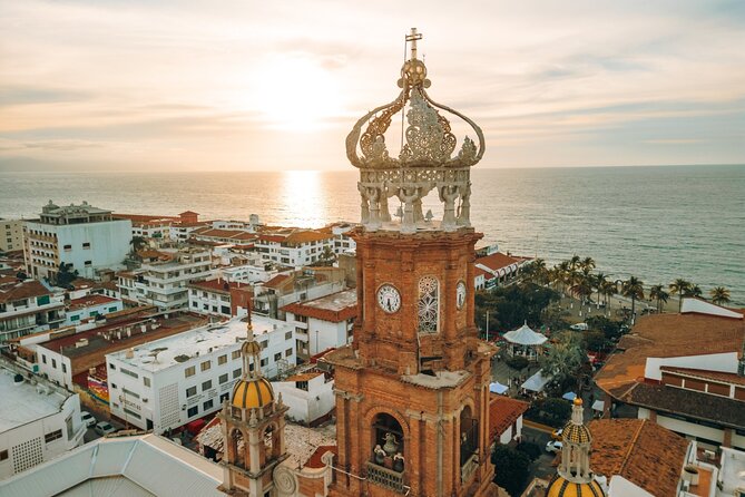 Discover Puerto Vallarta: Audio Walking Self-Guided Tour - Casa Kimberly and the Burton-Taylor connection