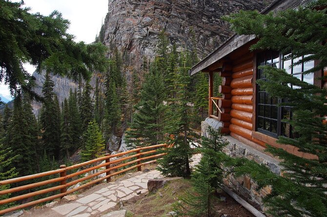 Discover the Lake Agnes Tea House Trail with an Audio Nature Tour - What This Lake Louise Audio Tour Actually Is