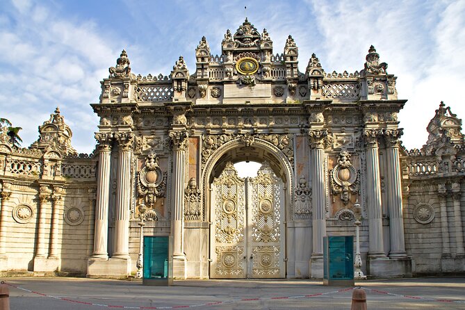 Dolmabahce Palace Skip the Ticket Line Entry with Audio Guide - Entering with a digital ticket