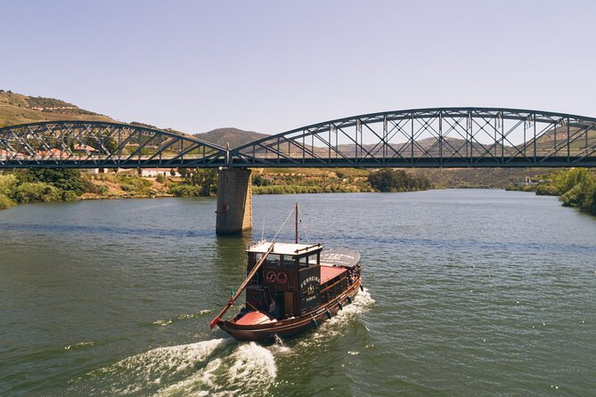 Douro Valley: Rabelo Boat Tour with Audio Guide - Key points to know before boarding