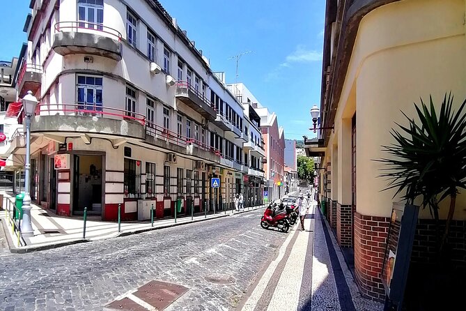 Downtown Funchal: A Self-Guided Audio Tour Through the Old City - Madeira wine at D’Oliveiras