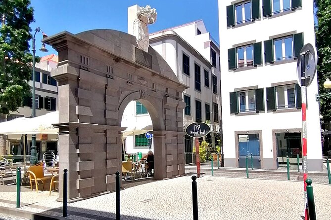 Downtown Funchal: A Self-Guided Audio Tour Through the Old City - São Lourenço Palace and the story of Funchal