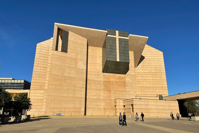 Downtown Los Angeles: A Self-Guided Audio Tour - Walt Disney Concert Hall is the architectural highlight