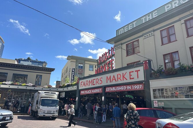 Downtown Seattle Self-Guided Walking Audio Tour - Columbia Center and the Rainier Club