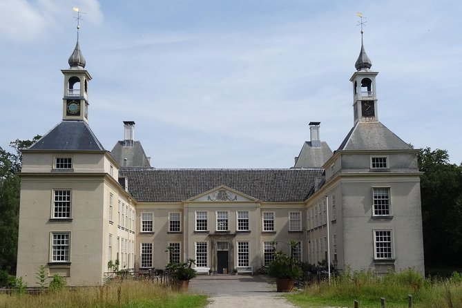 Drive it yourself electric History and Castle GPS audio tour - Huys te Warmont and its 18th-century estate