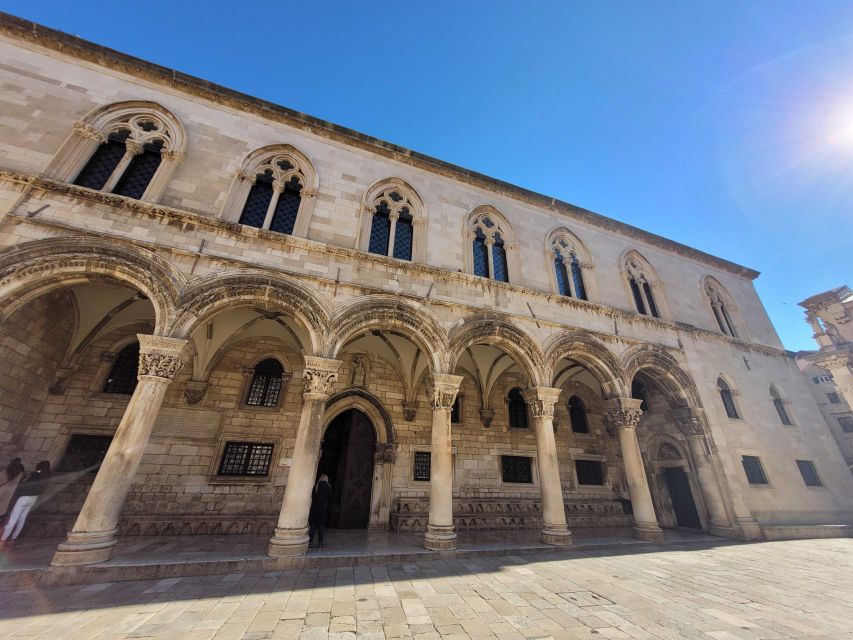 Dubrovnik: Old Town Highlights Tour with Audio Guide - Starting at Pile Gate, Dubrovnik’s historic entrance