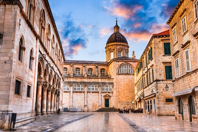 Dubrovnik Scavenger Hunt and Highlights Self Guided Audio Tour - Pile Gate and Fort Bokar: a strong opening