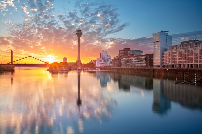 Düsseldorf Scavenger Hunt and Highlights Self Guided Audio Tour - Starting at Martin-Luther-Platz with your phone