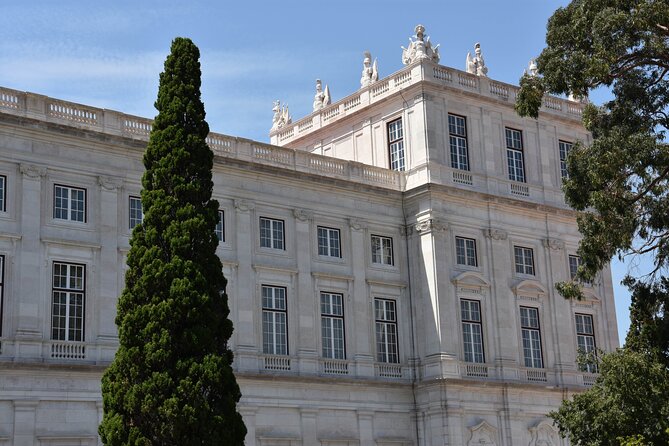 E Ticket to National Palace of Ajuda with Lisbon Audio Tour - Timing your one to two hour visit