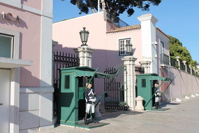 Eco Car Twizy Tour - Lisbon Downtown and Belém with GPS Audio Guide - Key things to know before you drive