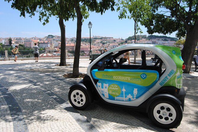 Eco Car Twizy Tour - Lisbon Downtown and Belém with GPS Audio Guide - Basilica da Estrela and Lisbon’s hills