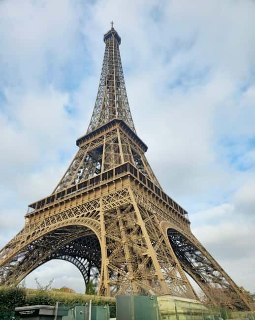 Eiffel Tower Entry: Summit or 2nd Floor with Audioguide - What this Eiffel Tower visit actually includes