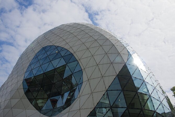Eindhoven: City Walk with Audioguide in 7 Languages on your Phone - Light, Philips, and Eindhoven’s working identity
