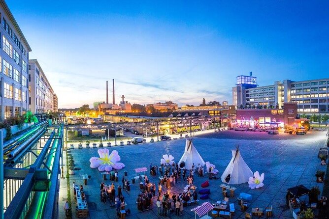 Eindhoven: City Walk with Audioguide in 7 Languages on your Phone - How the app and GPS perform