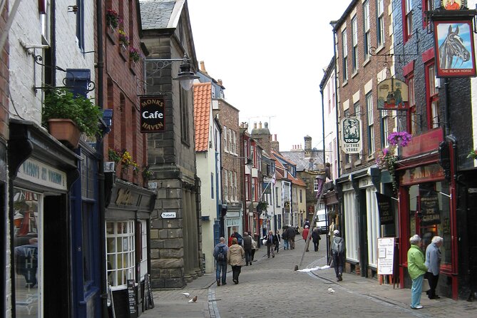 Essential Whitby: Discover the town’s legends on a self-guided audio tour - Pannett Park and the quieter side of town