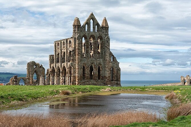 Essential Whitby: Discover the town’s legends on a self-guided audio tour - A quick stop outside The Granby pub