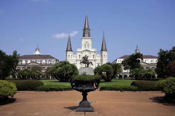 Explore New Orleans: Self-Guided Audio Tour - Preservation Hall ends with traditional jazz