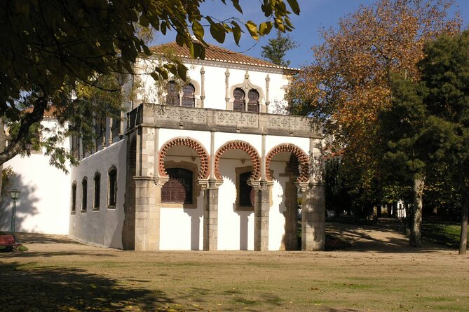 Explore the Highlights of Evora: Self-Guided GPS and Audio Tour - Starting at Giraldo Square