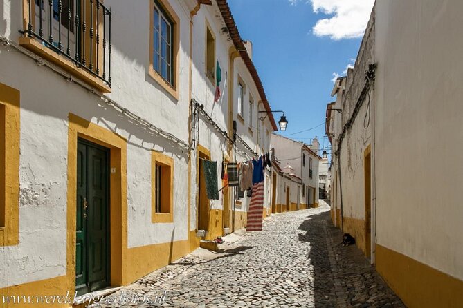 Explore the Highlights of Evora: Self-Guided GPS and Audio Tour - São Francisco Church and Portugal’s age of wealth