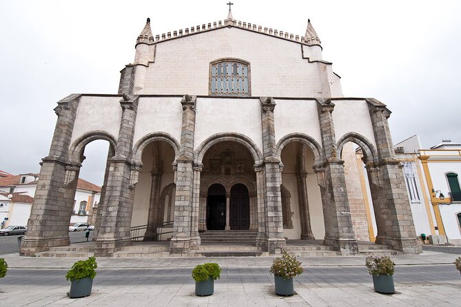 Explore the Highlights of Evora: Self-Guided GPS and Audio Tour - Banco de Portugal and Évora’s changing streets
