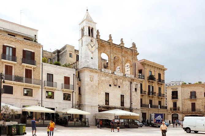 Explore Wonderful Bari: Self-Guided Audio Tour - Palazzo Simi and Bari’s archaeological past