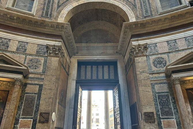 Fast Track Ticket in Pantheon (Rome) with Audio Guide - What the 45-minute visit actually includes
