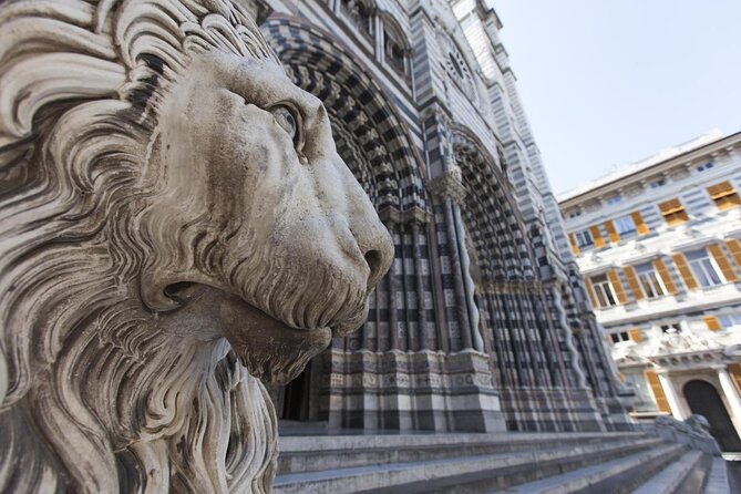 Finance and Nobility: Explore medieval Genoa on a self-guided audio tour - Start beside the port at Palazzo San Giorgio