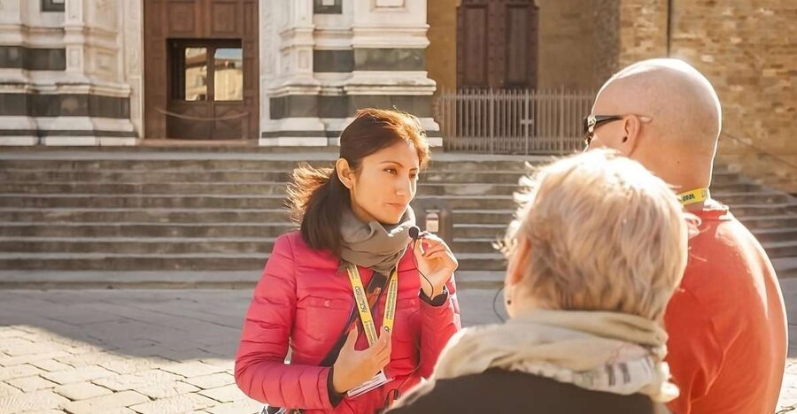 Florence: 2.5 hour Audio Guided Walking Tour led by Host - The Duomo, Calzaiuoli, and Piazza della Repubblica