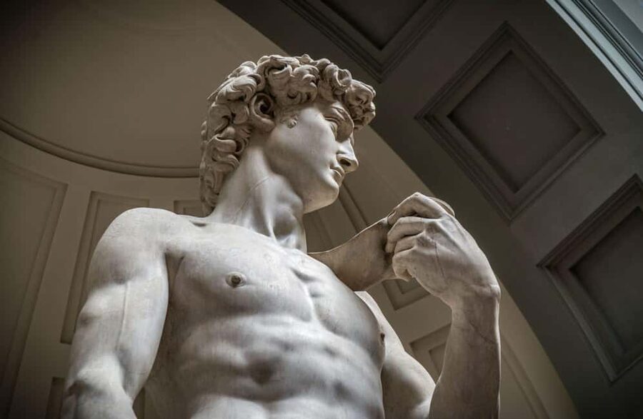 Florence Accademia: David of Michelangelo & Audio Guide - Meeting the host on Via Ricasoli 43