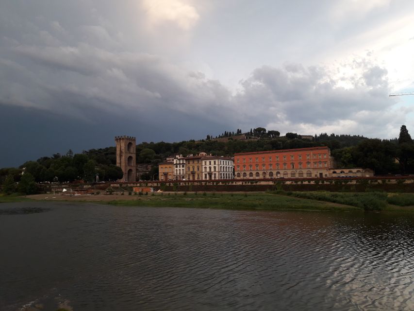 Florence: Eco-Friendly Golf Cart City Tour with Audio Guide - Piazzale Michelangelo on the 1.5-hour tour