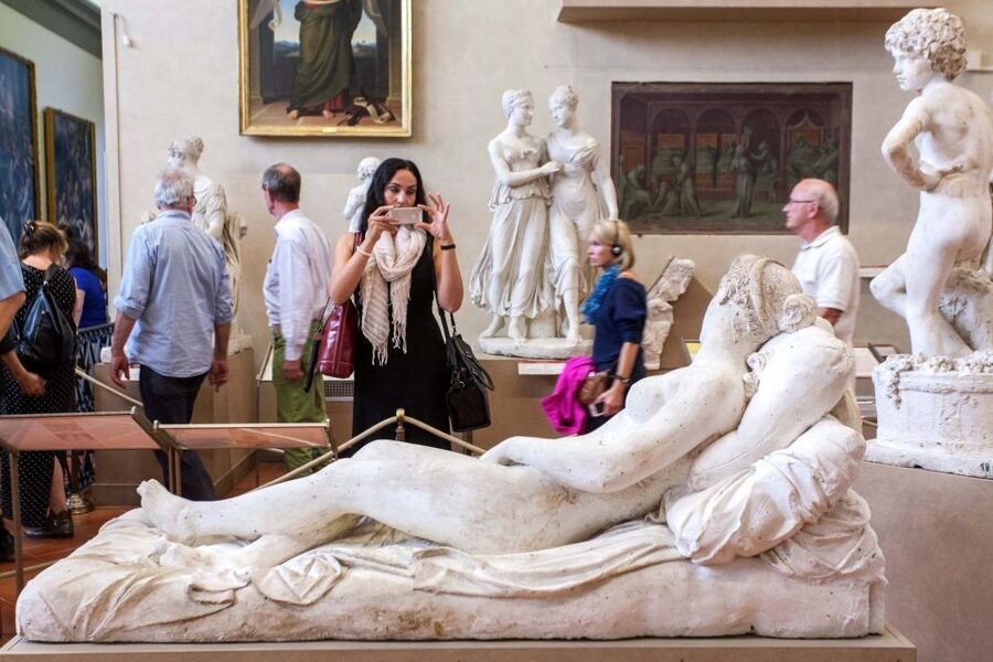 Florence: Michelangelo's David Priority Ticket & Audio App - Using the mobile audio app