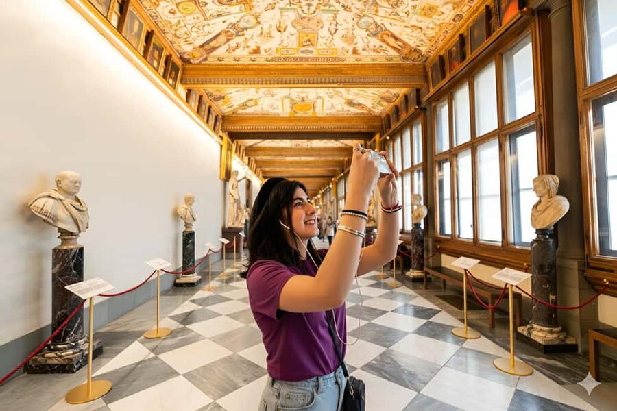 Florence: Uffizi Gallery Reserved Entry Ticket & Audioguide - Entering the Uffizi without wasting the morning