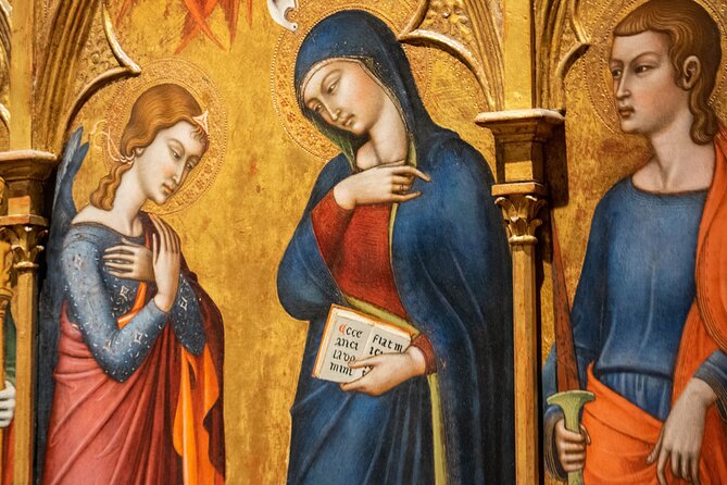 Florence: Uffizi Gallery Reserved Ticket & Digital Audio Guide - Giotto, Raphael, Titian, and ancient sculpture