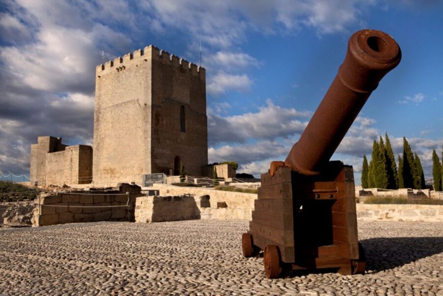 Fortaleza de la Mota Entrance Ticket with Audio Guide - Key points before you go