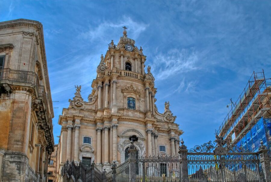 From Catania: Inspector Montalbano Day Tour with Audio Guide - How the audio guide changes the experience