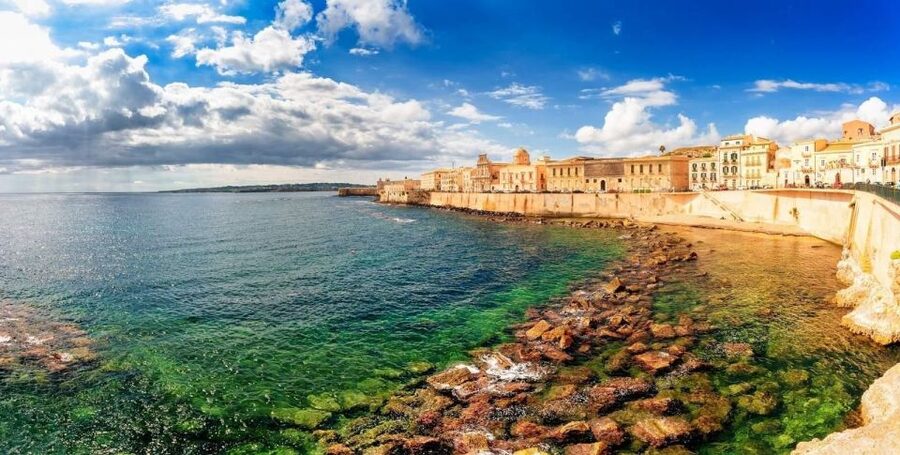 From Catania: Siracusa, Ortigia, Noto audio-guided tour - Key points to know before booking